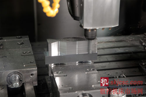 山高刀具：在優(yōu)化的刀具路徑上運行粗加工策略